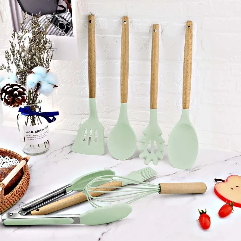 Wooden Handle Utensil Set