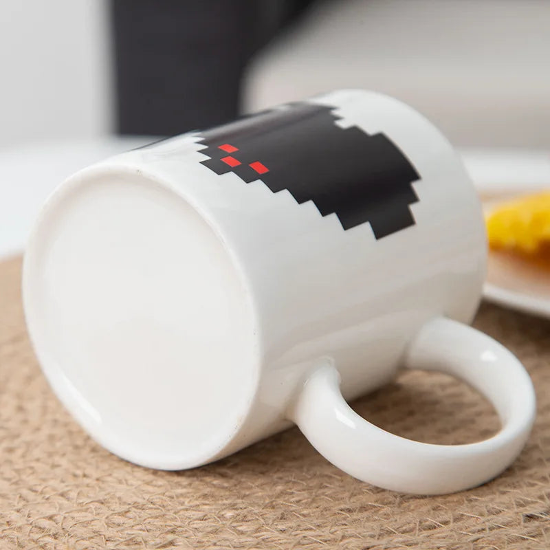 Heat-Sensitive Color-Changing Pixel Heart Ceramic Mug (350ml)