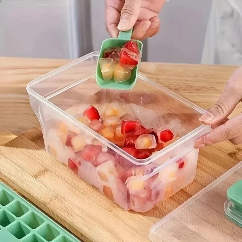 Ice Cube Tray with Storage Box & Scoop