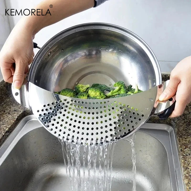 Bowl with Strainer Lid